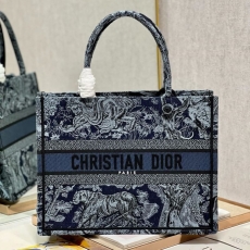 Christian Dior Shopping Bags